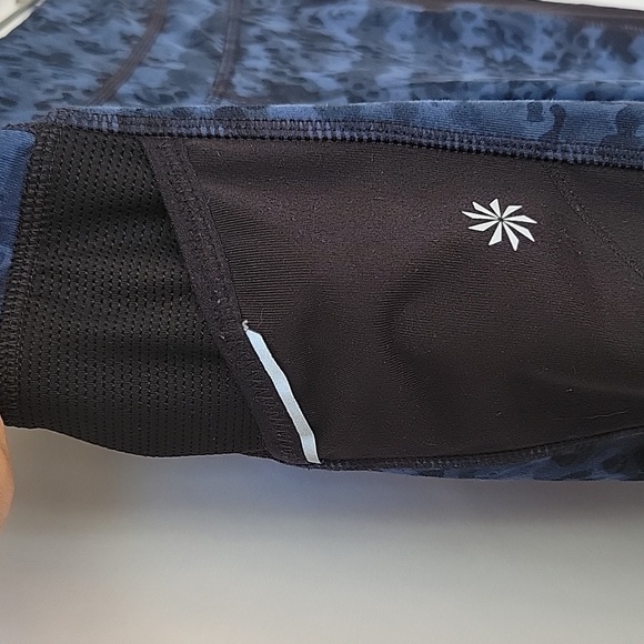 Athleta Blue Dabble Be Free Knicker Capri Leggings Size XS - Picture 10 of 15